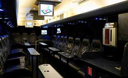 The Reference VIP Lounge, VIPbus 30 tot 50 personen