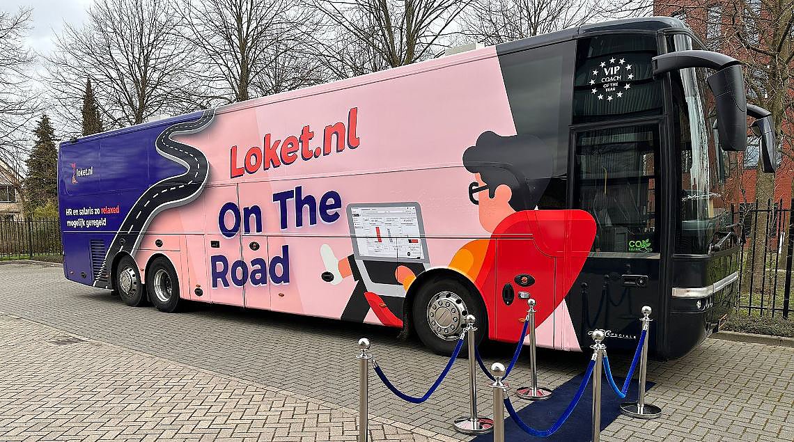 loket.nl branding reclamebus